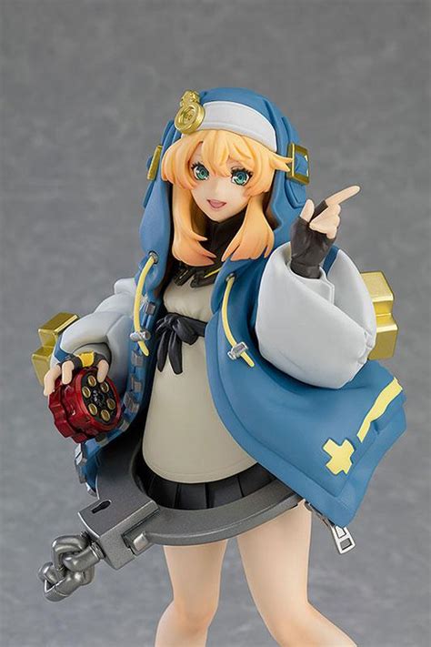 Guilty gear is at least a little better, but if you search "guilty gear figure" on google images, you'll see like 2 for sol then 1 for may, 1 for jack-o, 1 for elphelt, 2 for ram, 2 for bridget, 2 for dizzy, etc. It'd be cool if we could get like a PUP or nendoroid of Sol, Ky, Axl, Potemkin, or Chipp. I mean, the primary fan base is young men ... 